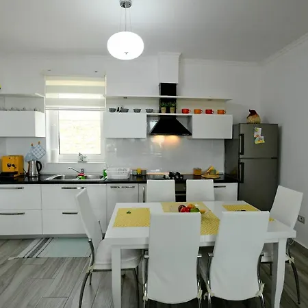 Rina At Aquamarine Vlorë