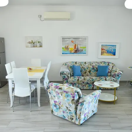 Rina At Aquamarine Vlorë