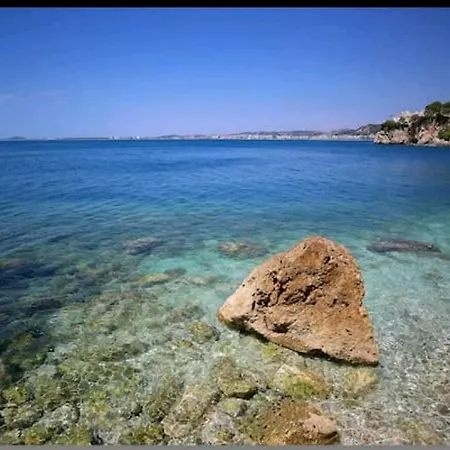 Rina At Aquamarine Appartamento Vlorë